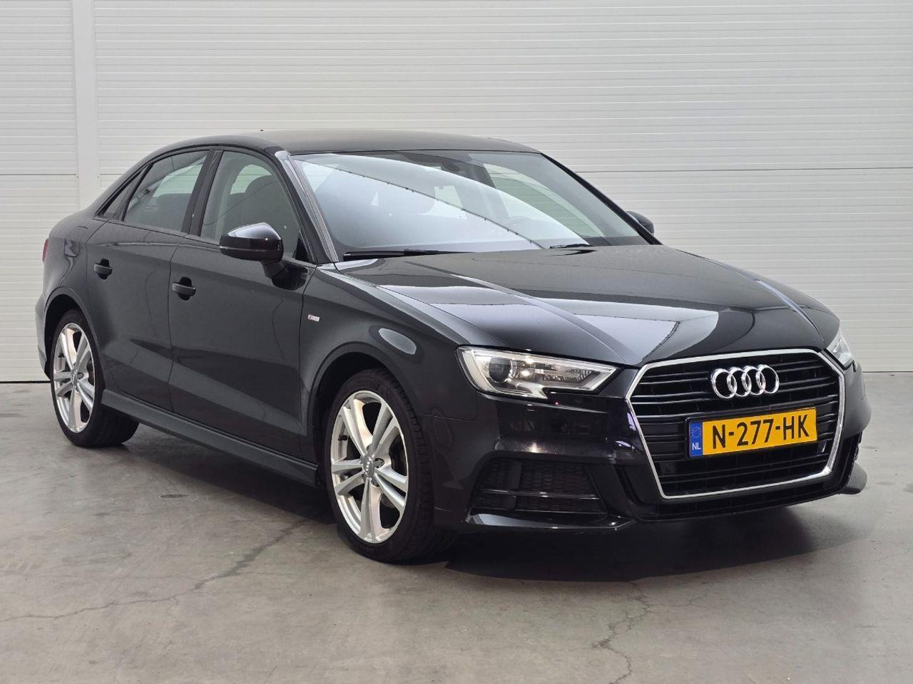 Audi A3 Limousine 1.5 TFSI CoD Sport | 2018 | 147.993 km | Automaat | N277HK | NAP: Geen oordeel - סדאן: תמונה 2 Audi A3 Limousine 1.5 TFSI CoD Sport | 2018 | 147.993 km | Automaat | N277HK | NAP: Geen oordeel - סדאן: תמונה 2