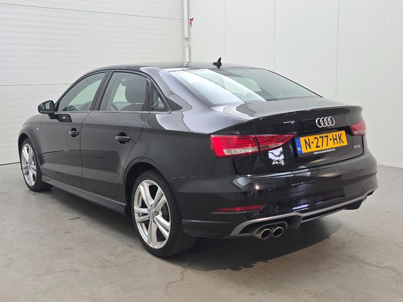 Audi A3 Limousine 1.5 TFSI CoD Sport | 2018 | 147.993 km | Automaat | N277HK | NAP: Geen oordeel - סדאן: תמונה 3 Audi A3 Limousine 1.5 TFSI CoD Sport | 2018 | 147.993 km | Automaat | N277HK | NAP: Geen oordeel - סדאן: תמונה 3