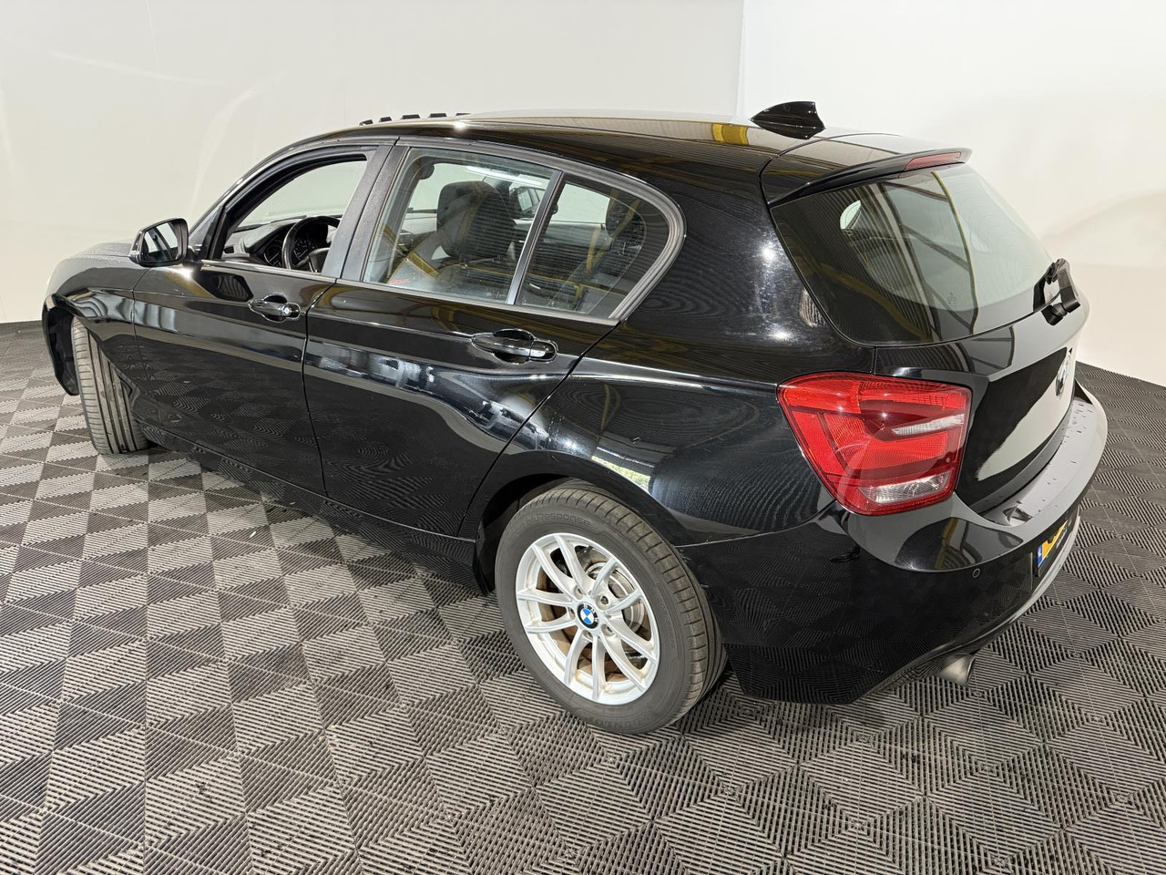 BMW | 1-serie | 116i Business | 2013 | 161.924 km | GB109S | Geen oordeel - האצ'בק: תמונה 3 BMW | 1-serie | 116i Business | 2013 | 161.924 km | GB109S | Geen oordeel - האצ'בק: תמונה 3