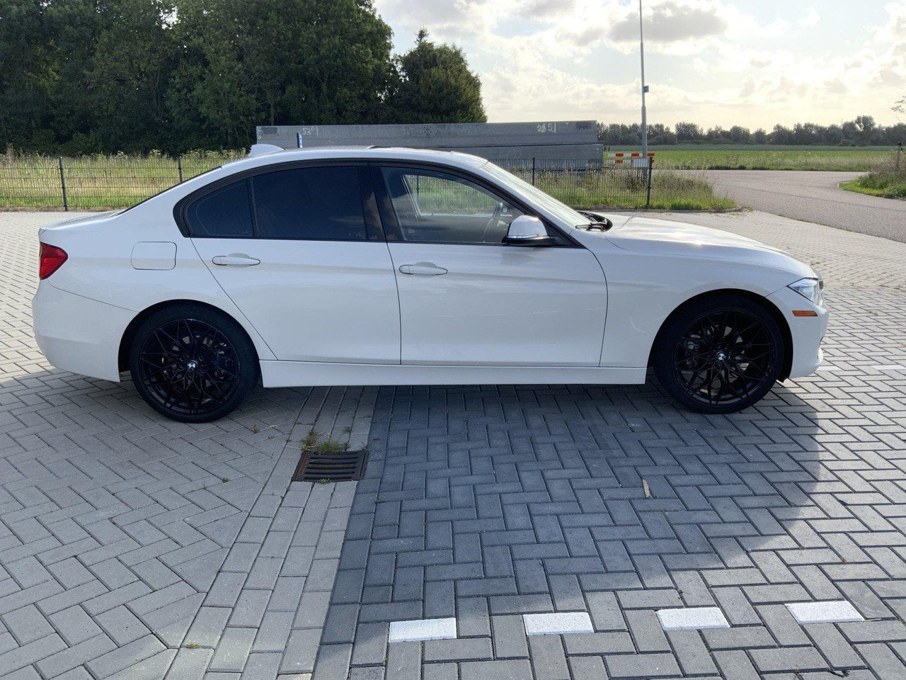 BMW | 3-serie | 328i xDrive Upgrade Edition | 2013 | 179.286 km | K-689-XX - סדאן: תמונה 5 BMW | 3-serie | 328i xDrive Upgrade Edition | 2013 | 179.286 km | K-689-XX - סדאן: תמונה 5