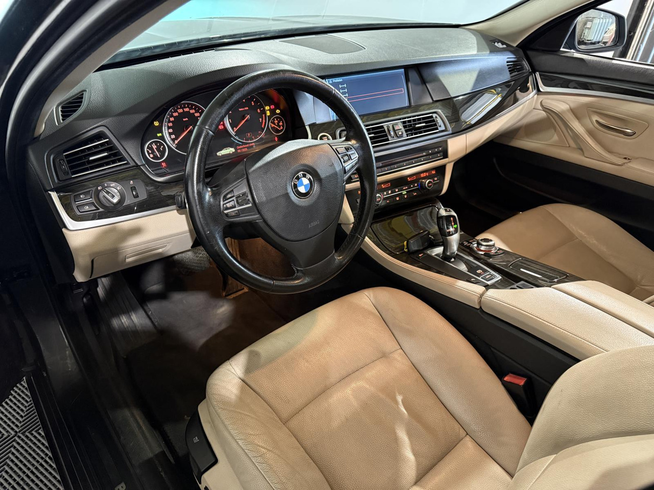 BMW 5-serie 523i High Executive M-sport | 2011 | 259.445 km | G-885- VL - סדאן: תמונה 3 BMW 5-serie 523i High Executive M-sport | 2011 | 259.445 km | G-885- VL - סדאן: תמונה 3
