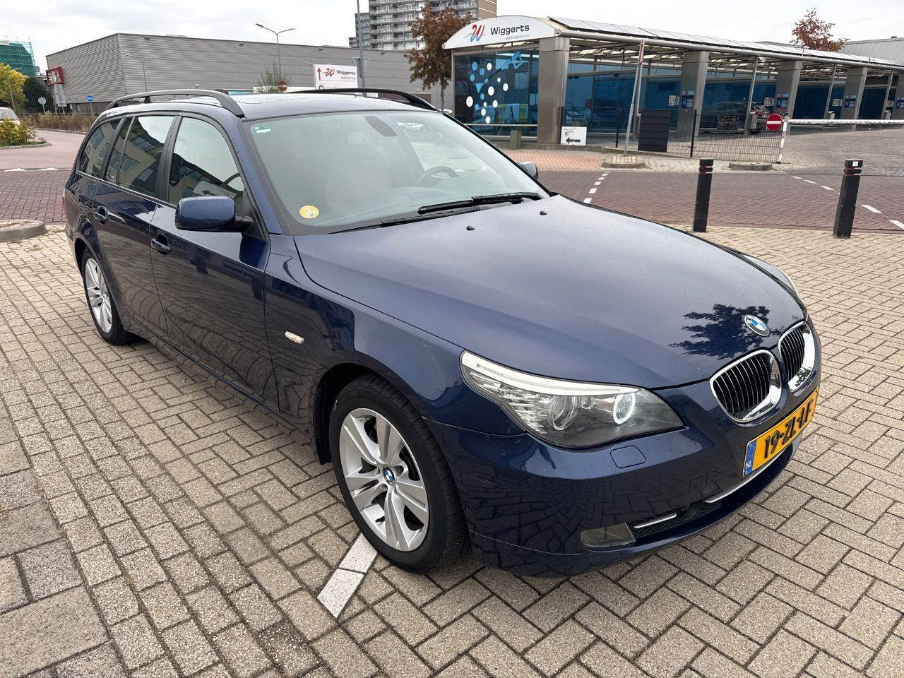 BMW 5 - serie Touring 525xd Business Line | 2008 | 317.703 km | Automaat | 19ZLLF | NAP: Logisch - מכונית: תמונה 2 BMW 5 - serie Touring 525xd Business Line | 2008 | 317.703 km | Automaat | 19ZLLF | NAP: Logisch - מכונית: תמונה 2