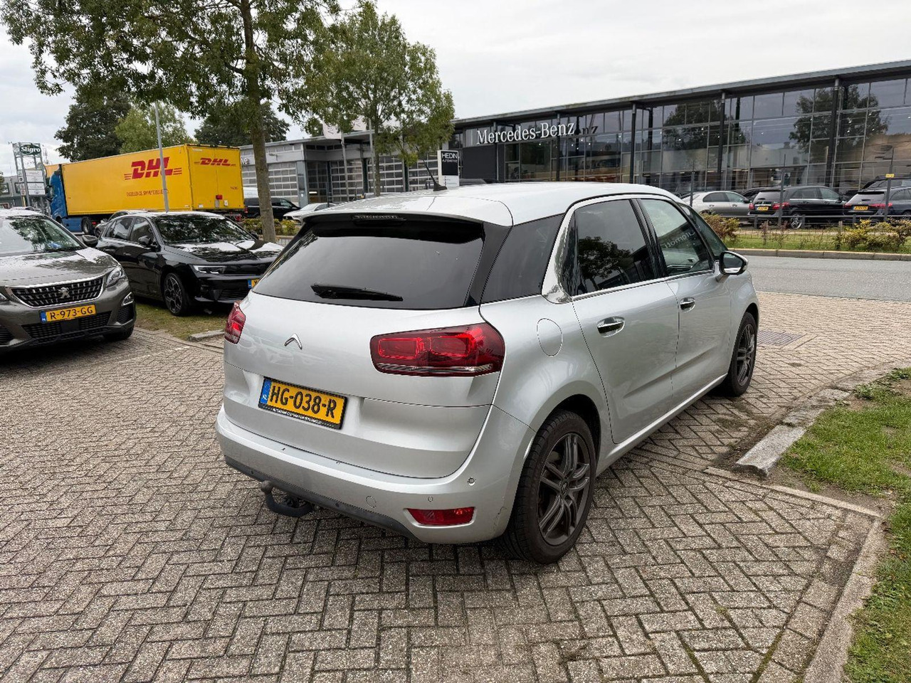 Citroen C4 Picasso 1.6 THP Exclusive | 2015 | 101.255 km | HG038R | NAP: Geen oordeel - מכונית: תמונה 4 Citroen C4 Picasso 1.6 THP Exclusive | 2015 | 101.255 km | HG038R | NAP: Geen oordeel - מכונית: תמונה 4