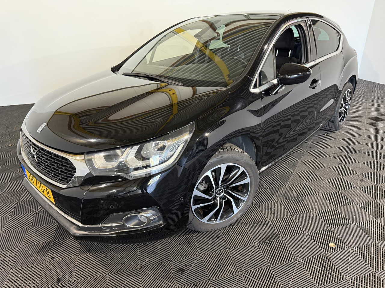 DS 4 1.2 PureTech Business | 2016 | 154.325 km | JN-710-B - האצ'בק: תמונה 1 DS 4 1.2 PureTech Business | 2016 | 154.325 km | JN-710-B - האצ'בק: תמונה 1