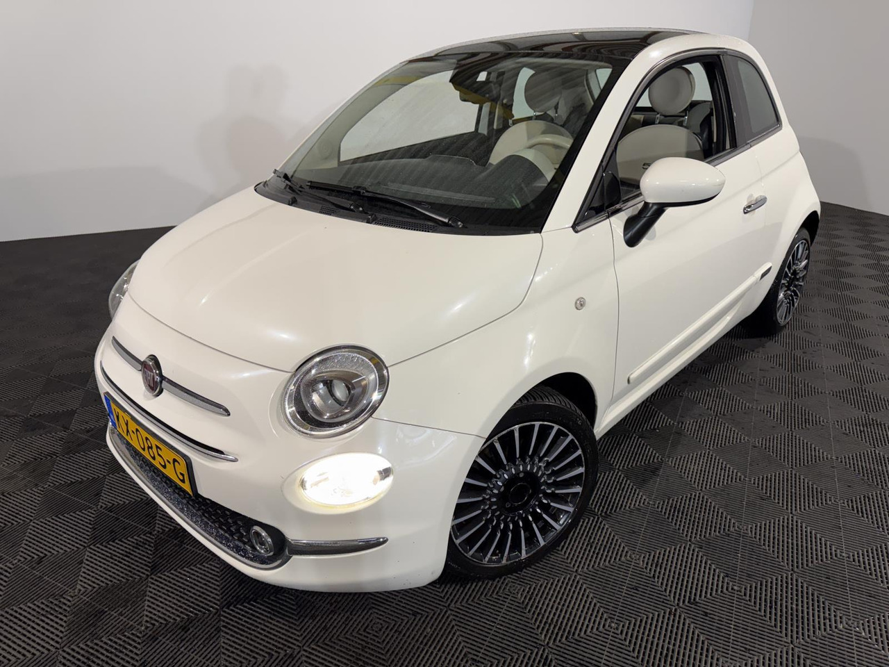 Fiat | 500 | 0.9 TwinAir Turbo Lounge | 2017 | 174.274 km | KX085G | Logisch - האצ'בק: תמונה 1 Fiat | 500 | 0.9 TwinAir Turbo Lounge | 2017 | 174.274 km | KX085G | Logisch - האצ'בק: תמונה 1