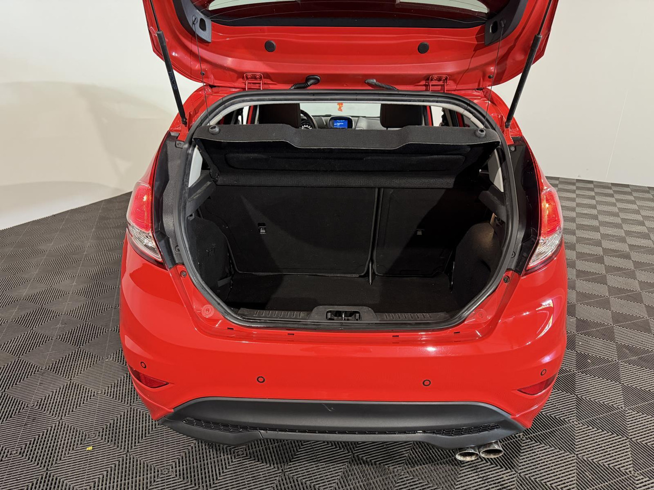 Ford | Fiesta | 1.0 EcoBoost Hot Hatch | 2014 | 193.394 km | 1TSN24 | Logisch - האצ'בק: תמונה 4 Ford | Fiesta | 1.0 EcoBoost Hot Hatch | 2014 | 193.394 km | 1TSN24 | Logisch - האצ'בק: תמונה 4