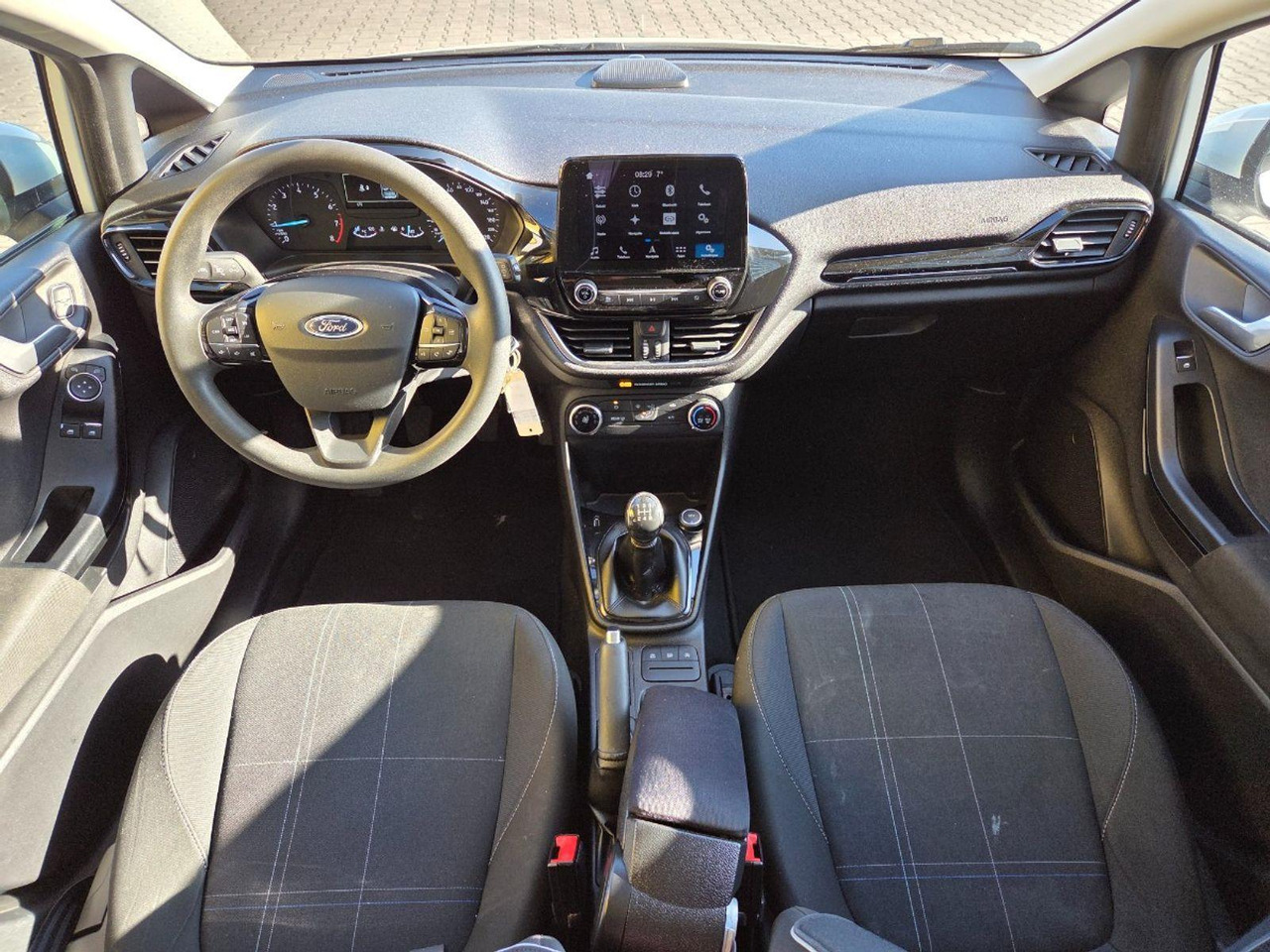 Ford Fiesta 1.1 Trend | 2017 | 145.164 km | PZ248S | NAP: Logisch - האצ'בק: תמונה 5 Ford Fiesta 1.1 Trend | 2017 | 145.164 km | PZ248S | NAP: Logisch - האצ'בק: תמונה 5