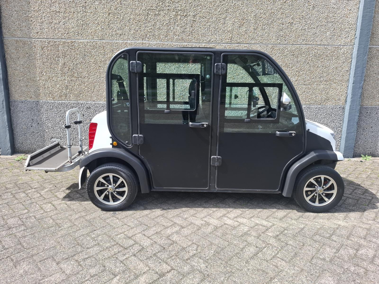 Italcar L4S E-Shuttle 4-zits Elektrische Golfkar H-368-PB - עגלת גולף: תמונה 3 Italcar L4S E-Shuttle 4-zits Elektrische Golfkar H-368-PB - עגלת גולף: תמונה 3