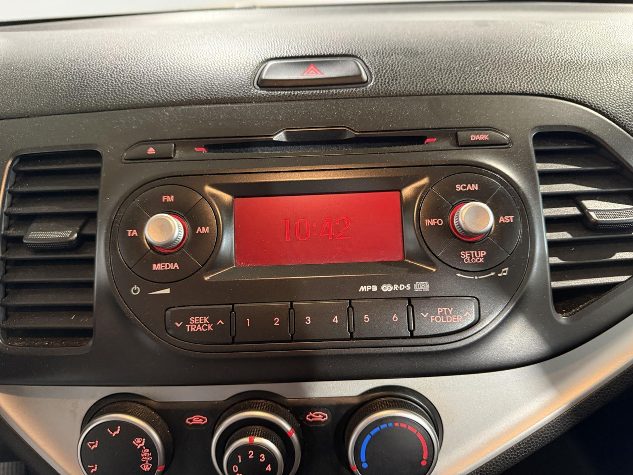 Kia | Picanto | 1.2 CVVT Comfort Pack | 2011 | 131.895 km | 93RKL7 | Logisch - האצ'בק: תמונה 5 Kia | Picanto | 1.2 CVVT Comfort Pack | 2011 | 131.895 km | 93RKL7 | Logisch - האצ'בק: תמונה 5