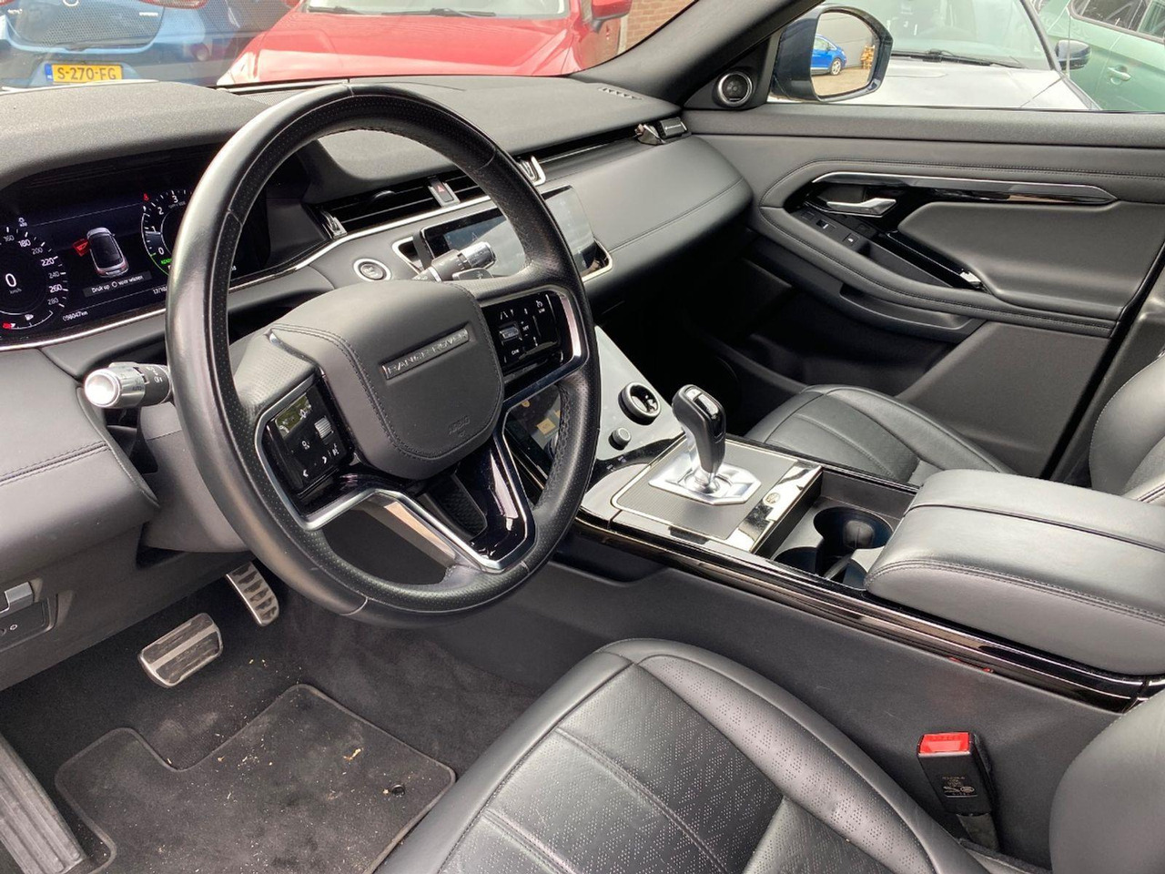 Land Rover Range Rover Evoque 1.5 P300e AWD Autobiography | 2021 | 98.047 km | Automaat | Z438HN | NAP: Geen oordeel - SUV: תמונה 5 Land Rover Range Rover Evoque 1.5 P300e AWD Autobiography | 2021 | 98.047 km | Automaat | Z438HN | NAP: Geen oordeel - SUV: תמונה 5
