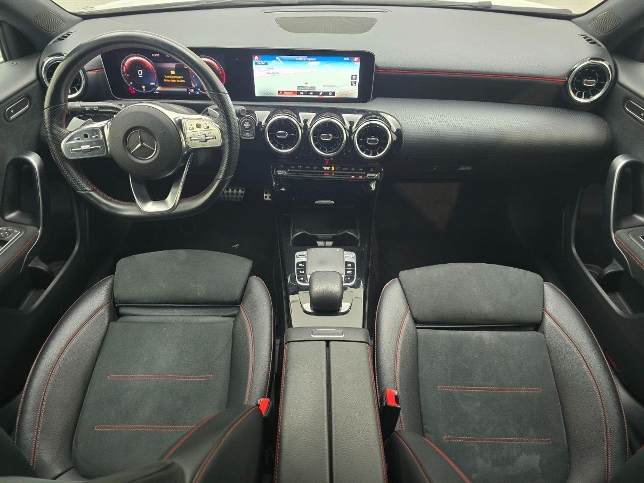 Mercedes - Benz A - klasse 200 Business Solution AMG Night Upgrade | 2019 | 208.998 km | XZ466T | NAP: Logisch - האצ'בק: תמונה 5 Mercedes - Benz A - klasse 200 Business Solution AMG Night Upgrade | 2019 | 208.998 km | XZ466T | NAP: Logisch - האצ'בק: תמונה 5