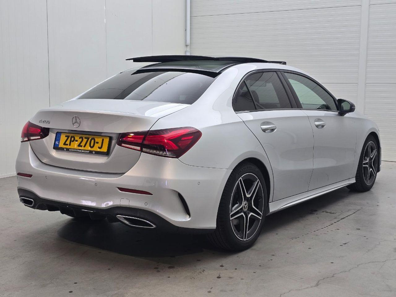 Mercedes - Benz A - klasse 200 Launch Edition Premium | 2019 | 178.269 km | Automaat | ZP270J | NAP: Logisch - סדאן: תמונה 4 Mercedes - Benz A - klasse 200 Launch Edition Premium | 2019 | 178.269 km | Automaat | ZP270J | NAP: Logisch - סדאן: תמונה 4