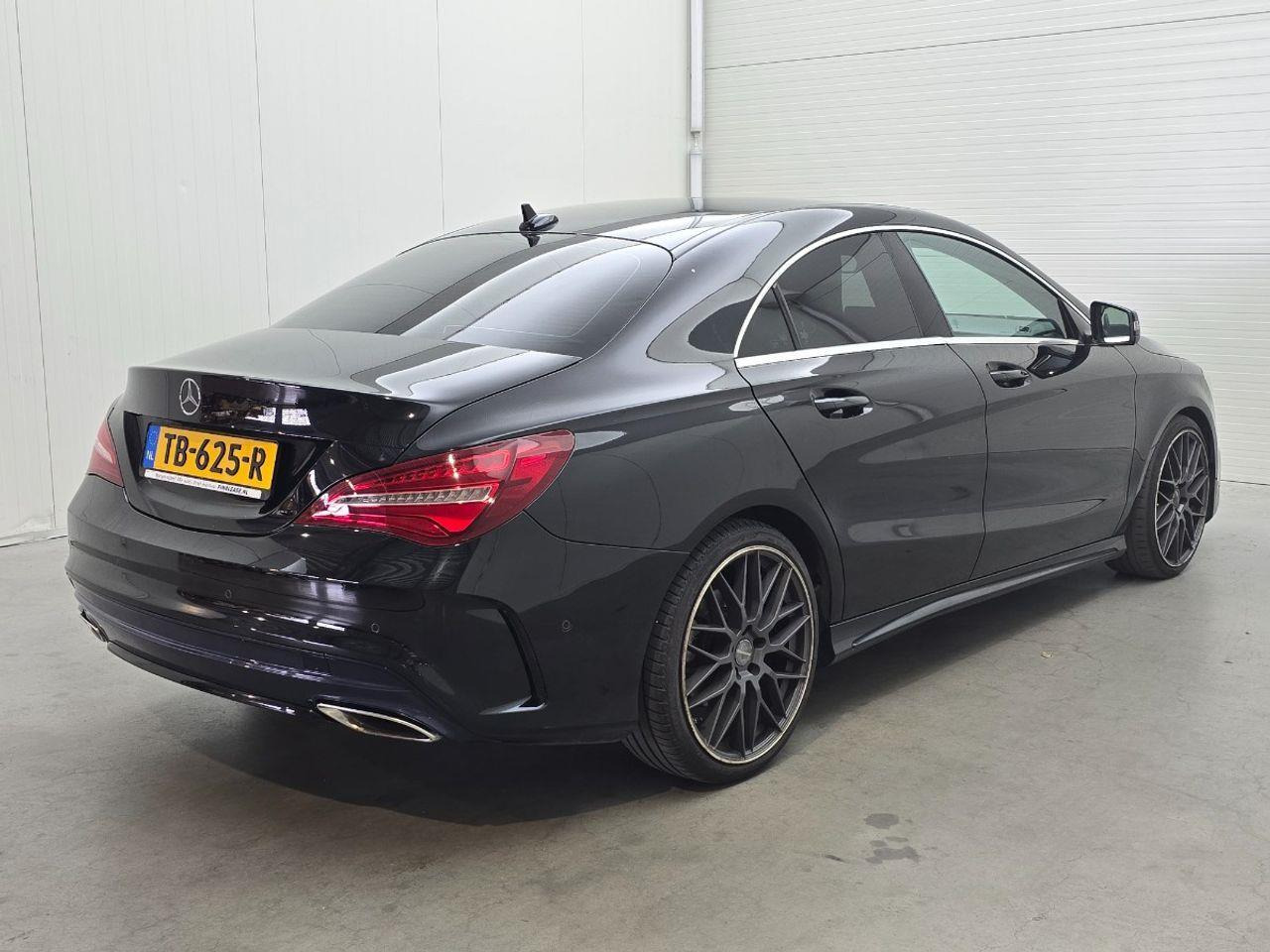 Mercedes - Benz CLA - klasse 180 Business Solution AMG Upgrade Edition | 2018 | 187.963 km | Automaat | TB625R | NAP: Logisch - סדאן: תמונה 4 Mercedes - Benz CLA - klasse 180 Business Solution AMG Upgrade Edition | 2018 | 187.963 km | Automaat | TB625R | NAP: Logisch - סדאן: תמונה 4