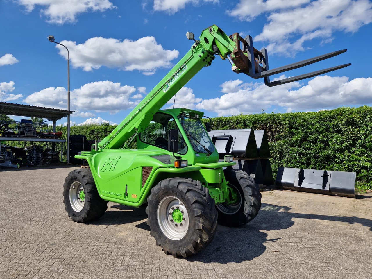 Merlo P34 7Plus Verreiker - מפעיל טלסקופי: תמונה 1 Merlo P34 7Plus Verreiker - מפעיל טלסקופי: תמונה 1