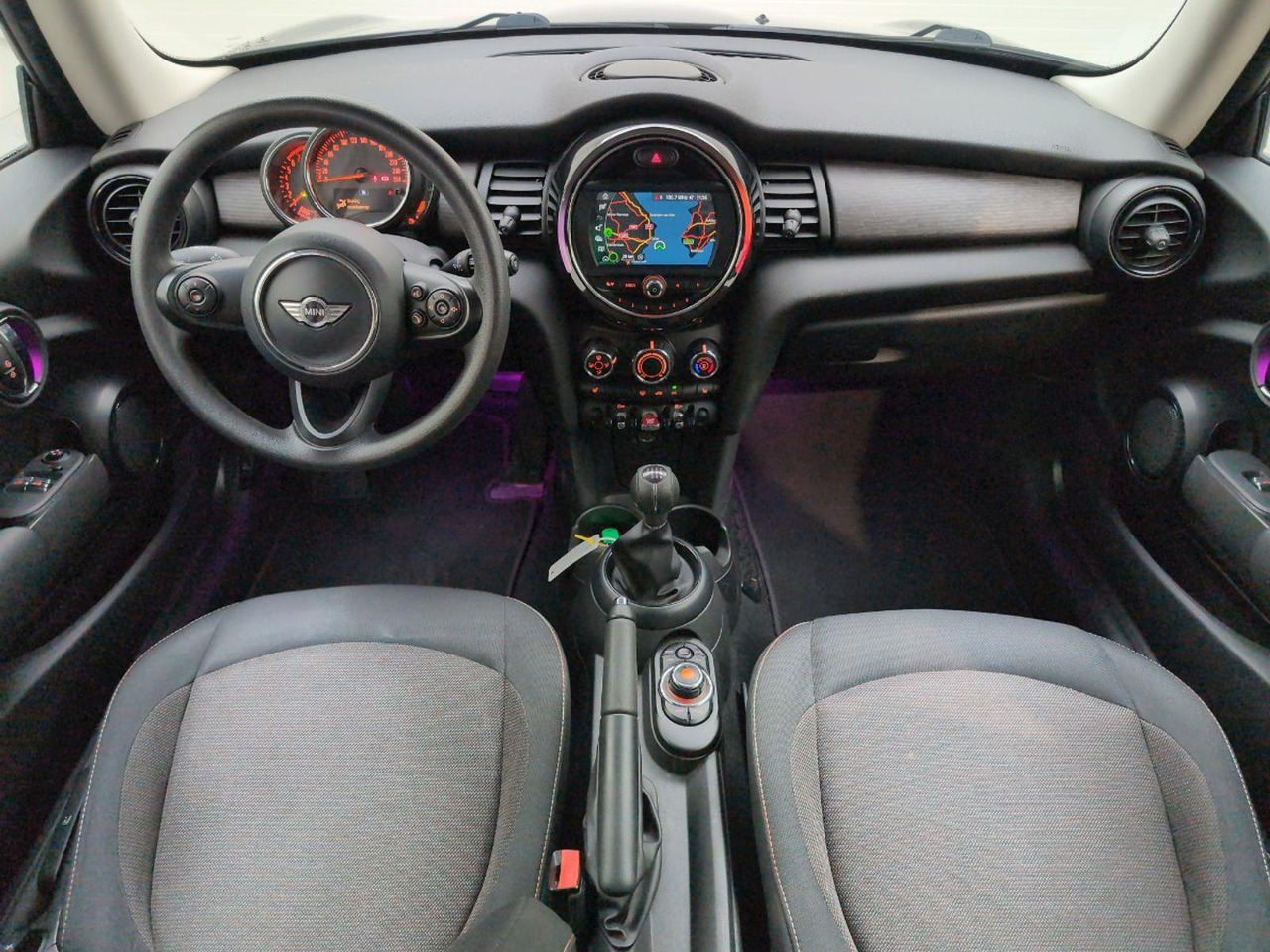 Mini Mini 1.5 One Salt | 2018 | 65.360 km | T849XK | NAP: Geen oordeel - האצ'בק: תמונה 5 Mini Mini 1.5 One Salt | 2018 | 65.360 km | T849XK | NAP: Geen oordeel - האצ'בק: תמונה 5