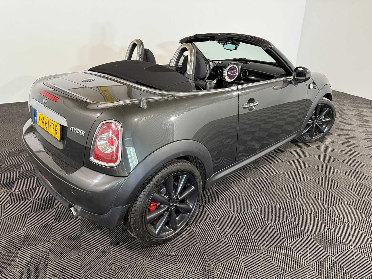 Mini Mini Roadster 1.6 Cooper | 2012 | 123.482 km | X-461-PR - מכונית: תמונה 2 Mini Mini Roadster 1.6 Cooper | 2012 | 123.482 km | X-461-PR - מכונית: תמונה 2