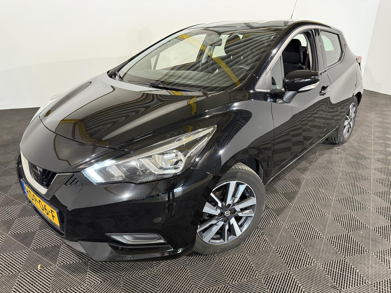Nissan | Micra | 0.9 IG-T Acenta | 2018 | 158.656 km | HDP06F | Geen oordeel - האצ'בק: תמונה 1 Nissan | Micra | 0.9 IG-T Acenta | 2018 | 158.656 km | HDP06F | Geen oordeel - האצ'בק: תמונה 1