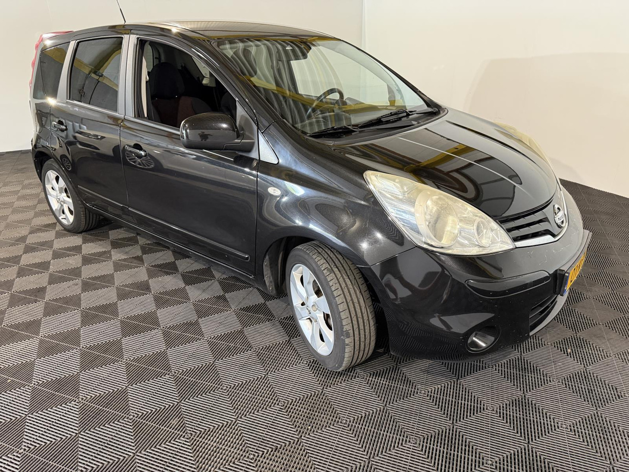 Nissan Note 1.4 Acenta | 2009 | 190.261 km | 01-KFN-2 - מכונית: תמונה 3 Nissan Note 1.4 Acenta | 2009 | 190.261 km | 01-KFN-2 - מכונית: תמונה 3