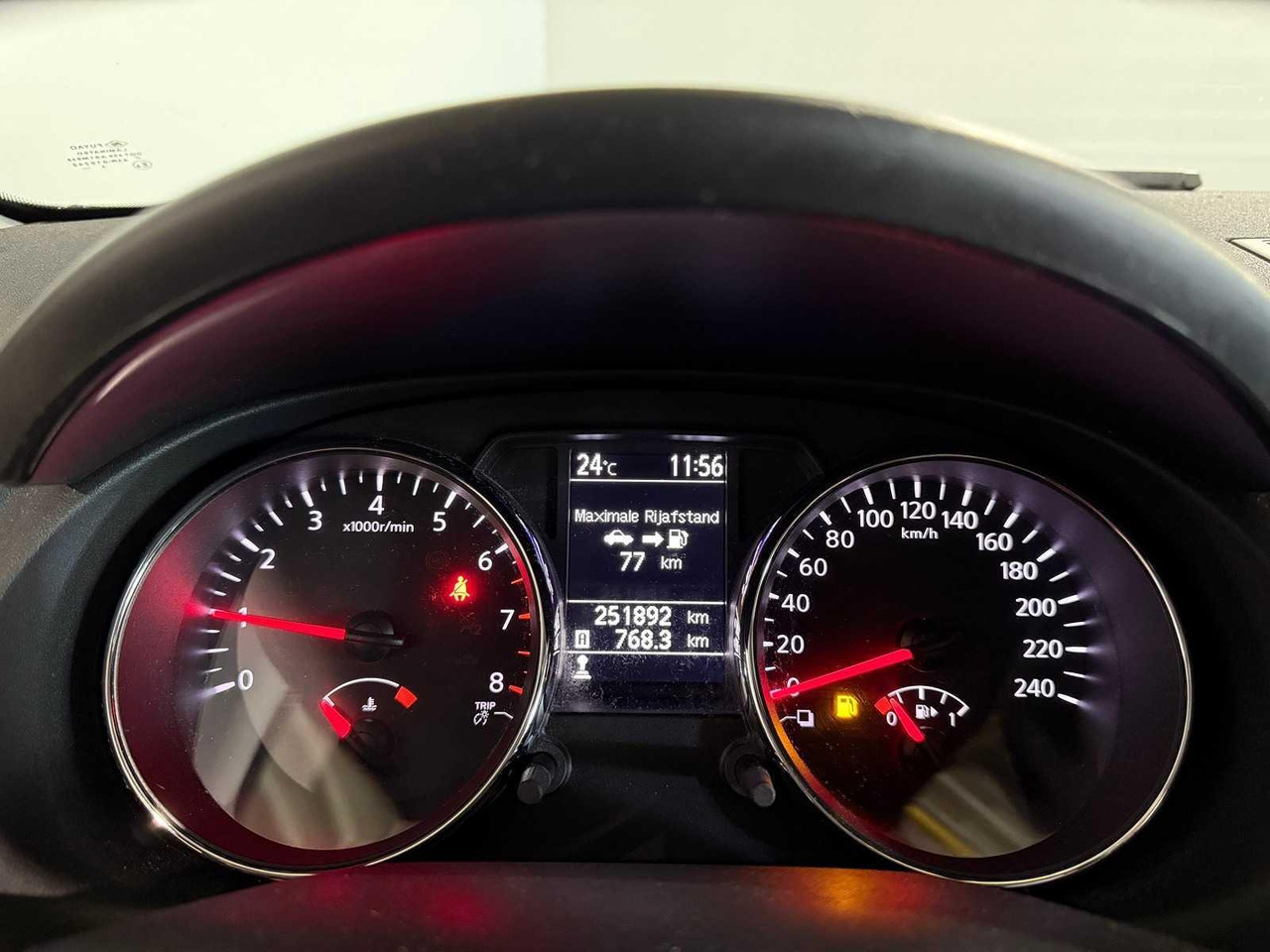 Nissan Qashqai 1.6 Acenta | 2012 | 251.892 km | 35-SXZ-7 - SUV: תמונה 2 Nissan Qashqai 1.6 Acenta | 2012 | 251.892 km | 35-SXZ-7 - SUV: תמונה 2