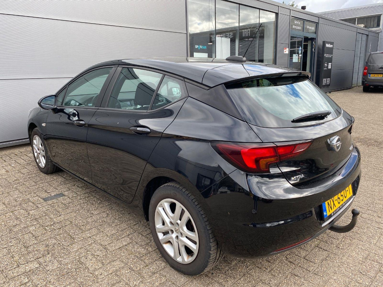 Opel Astra 1.0 Online Edition | 2017 | 112.576 km | NX650T | NAP: Logisch - האצ'בק: תמונה 3 Opel Astra 1.0 Online Edition | 2017 | 112.576 km | NX650T | NAP: Logisch - האצ'בק: תמונה 3