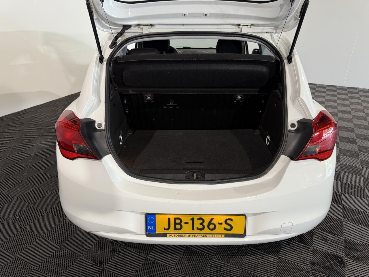 Opel Corsa 1.3 CDTI Business+ 2016 274.545 km JB-136-S - האצ'בק: תמונה 4 Opel Corsa 1.3 CDTI Business+ 2016 274.545 km JB-136-S - האצ'בק: תמונה 4