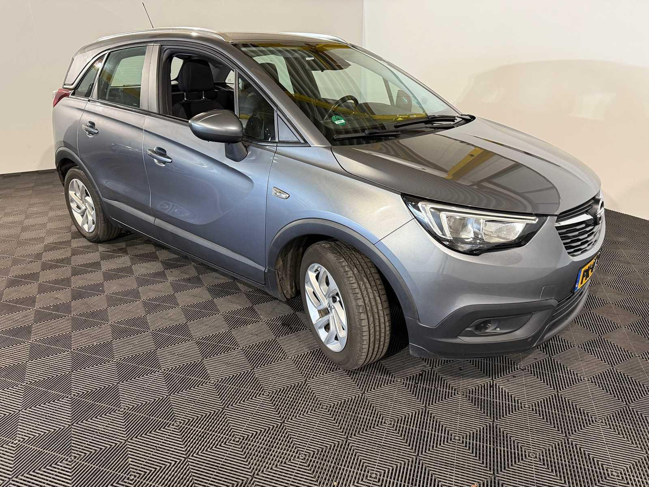 Opel Crossland X 1.2 Innovation | 2017 | 152.826 km | PK-020-X - SUV: תמונה 3 Opel Crossland X 1.2 Innovation | 2017 | 152.826 km | PK-020-X - SUV: תמונה 3