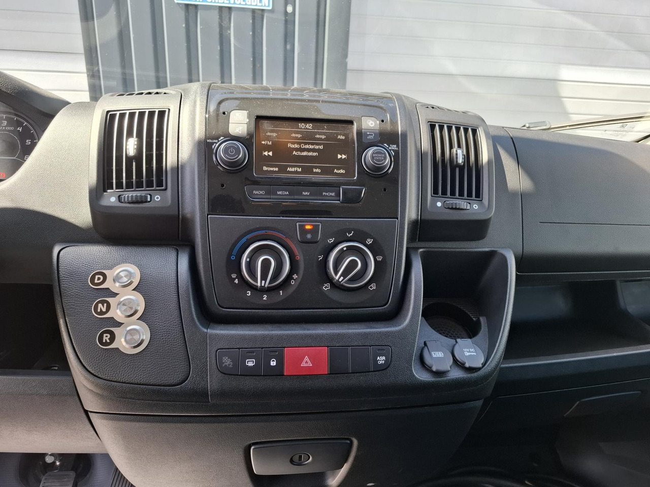 Opel Movano-E L2H2 | 2023 | 82 km | VVF-75-P - כלי רכב מסחרי עם לוח, כלי רכב מסחרי חשמלי: תמונה 4 Opel Movano-E L2H2 | 2023 | 82 km | VVF-75-P - כלי רכב מסחרי עם לוח, כלי רכב מסחרי חשמלי: תמונה 4
