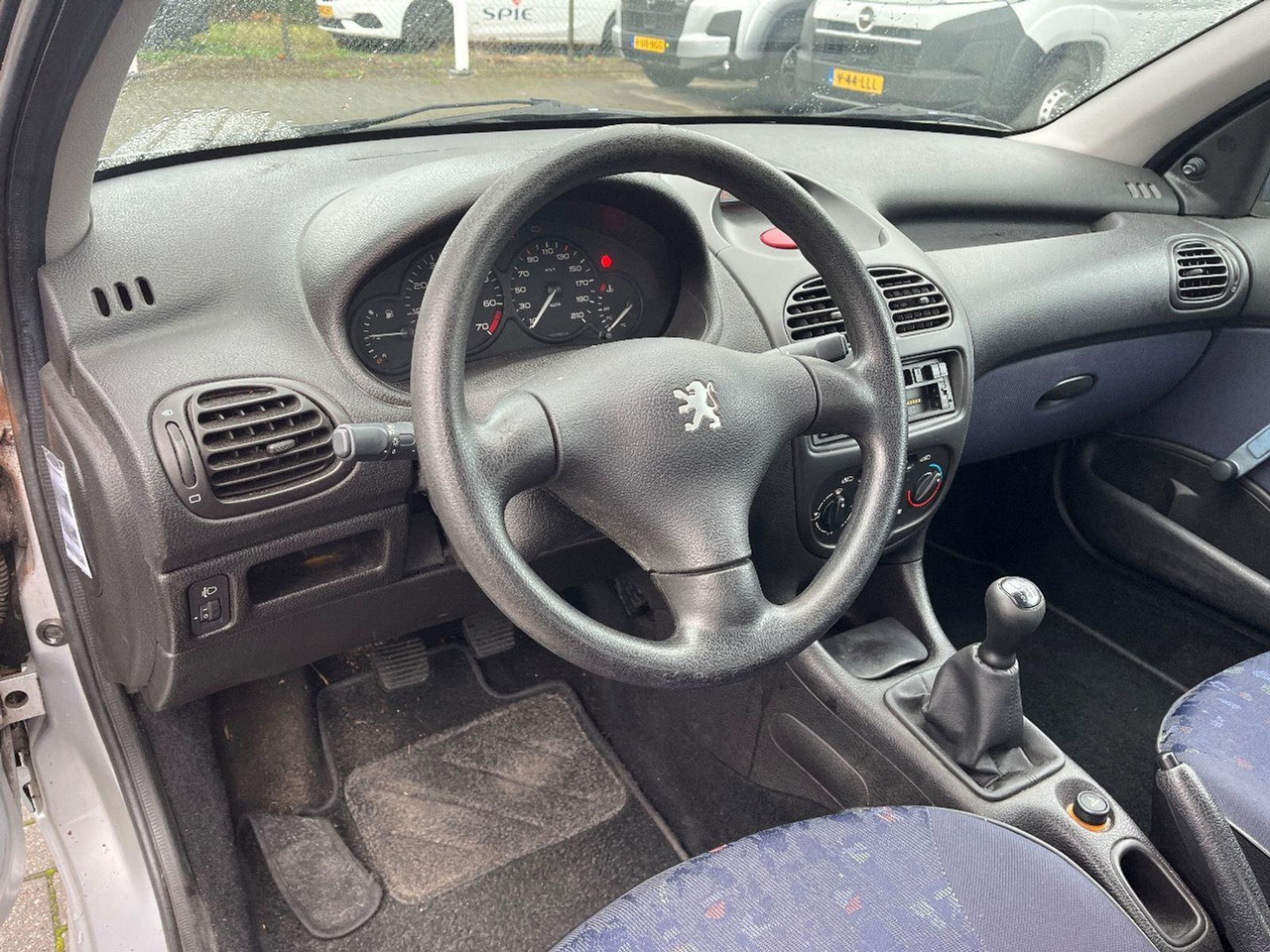 Peugeot 206 1.1 XR | 2000 | 69.922 km | 28FRBN | NAP: Logisch - האצ'בק: תמונה 5 Peugeot 206 1.1 XR | 2000 | 69.922 km | 28FRBN | NAP: Logisch - האצ'בק: תמונה 5