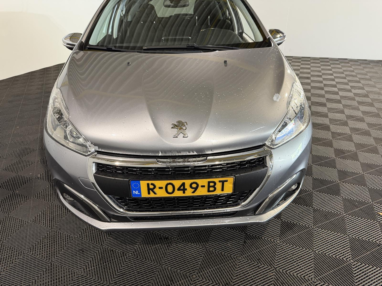 Peugeot | 208 | 1.5 BlueHDi Blue Lease Allure | 2019 | 183.354 km | R049BT | Geen oordeel - האצ'בק: תמונה 2 Peugeot | 208 | 1.5 BlueHDi Blue Lease Allure | 2019 | 183.354 km | R049BT | Geen oordeel - האצ'בק: תמונה 2