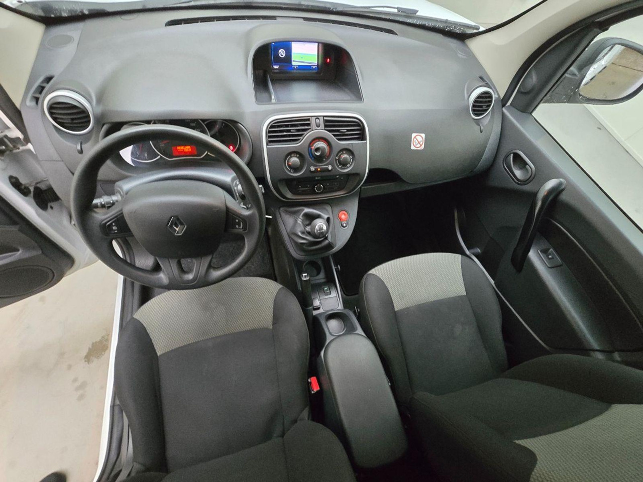 Renault Kangoo 1.5 Blue dCi 80 Comfort | 2020 | 118.122 km | VTL58N | NAP: Geen oordeel - כלי רכב מסחרי קטן: תמונה 5 Renault Kangoo 1.5 Blue dCi 80 Comfort | 2020 | 118.122 km | VTL58N | NAP: Geen oordeel - כלי רכב מסחרי קטן: תמונה 5