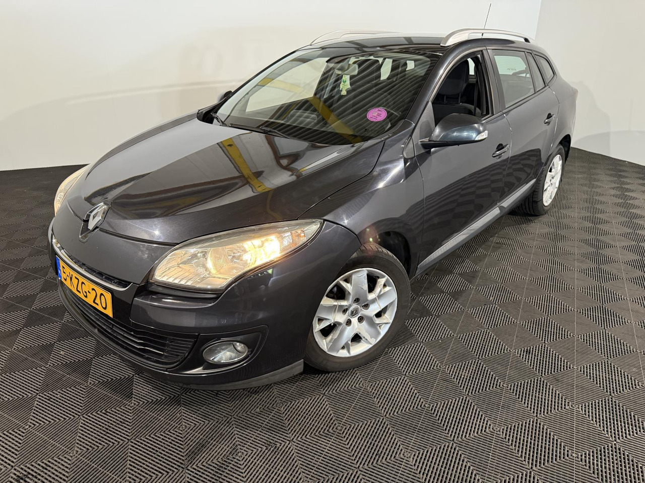 Renault Mégane Estate 1.5 dCi Expression | 2013 | 342.197 km | 5-KZG-20 - מכונית: תמונה 1 Renault Mégane Estate 1.5 dCi Expression | 2013 | 342.197 km | 5-KZG-20 - מכונית: תמונה 1