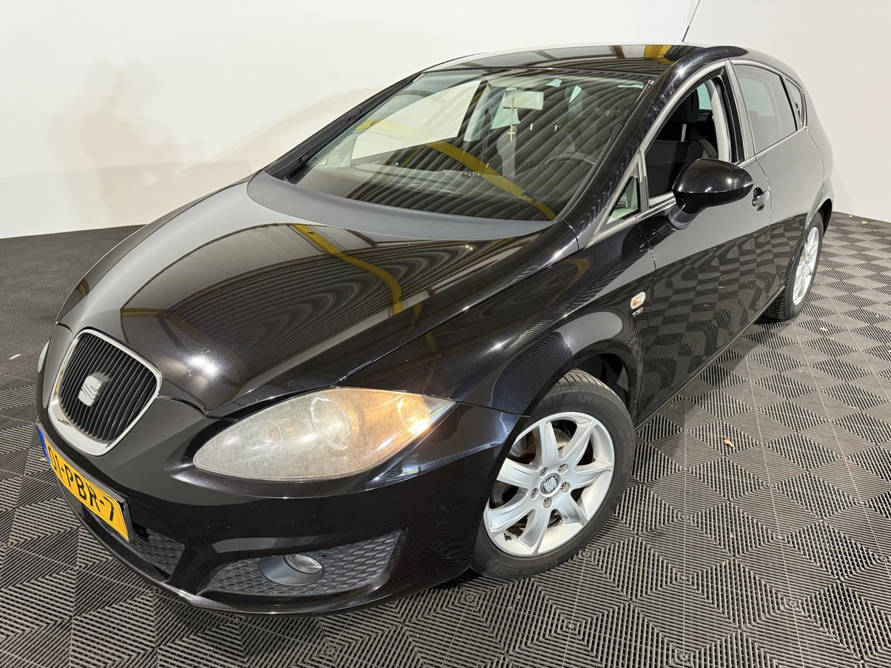 SEAT | Leon | 1.2 TSI Good Stuff | 2011 | 180.589 km | 01PBR7 | Logisch - האצ'בק: תמונה 1 SEAT | Leon | 1.2 TSI Good Stuff | 2011 | 180.589 km | 01PBR7 | Logisch - האצ'בק: תמונה 1