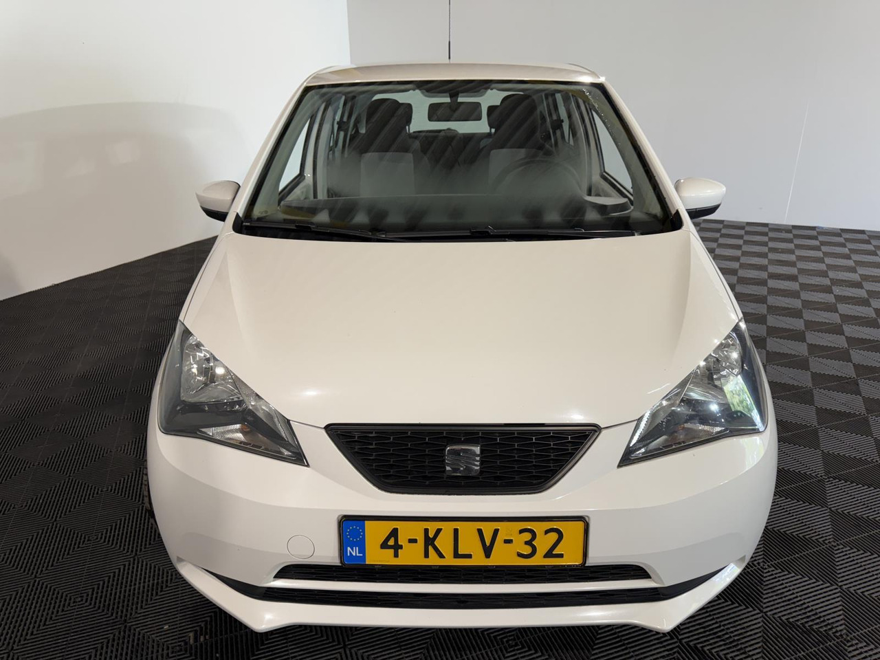 SEAT Mii 1.0 Reference 4-KLV-32 - האצ'בק: תמונה 5 SEAT Mii 1.0 Reference 4-KLV-32 - האצ'בק: תמונה 5