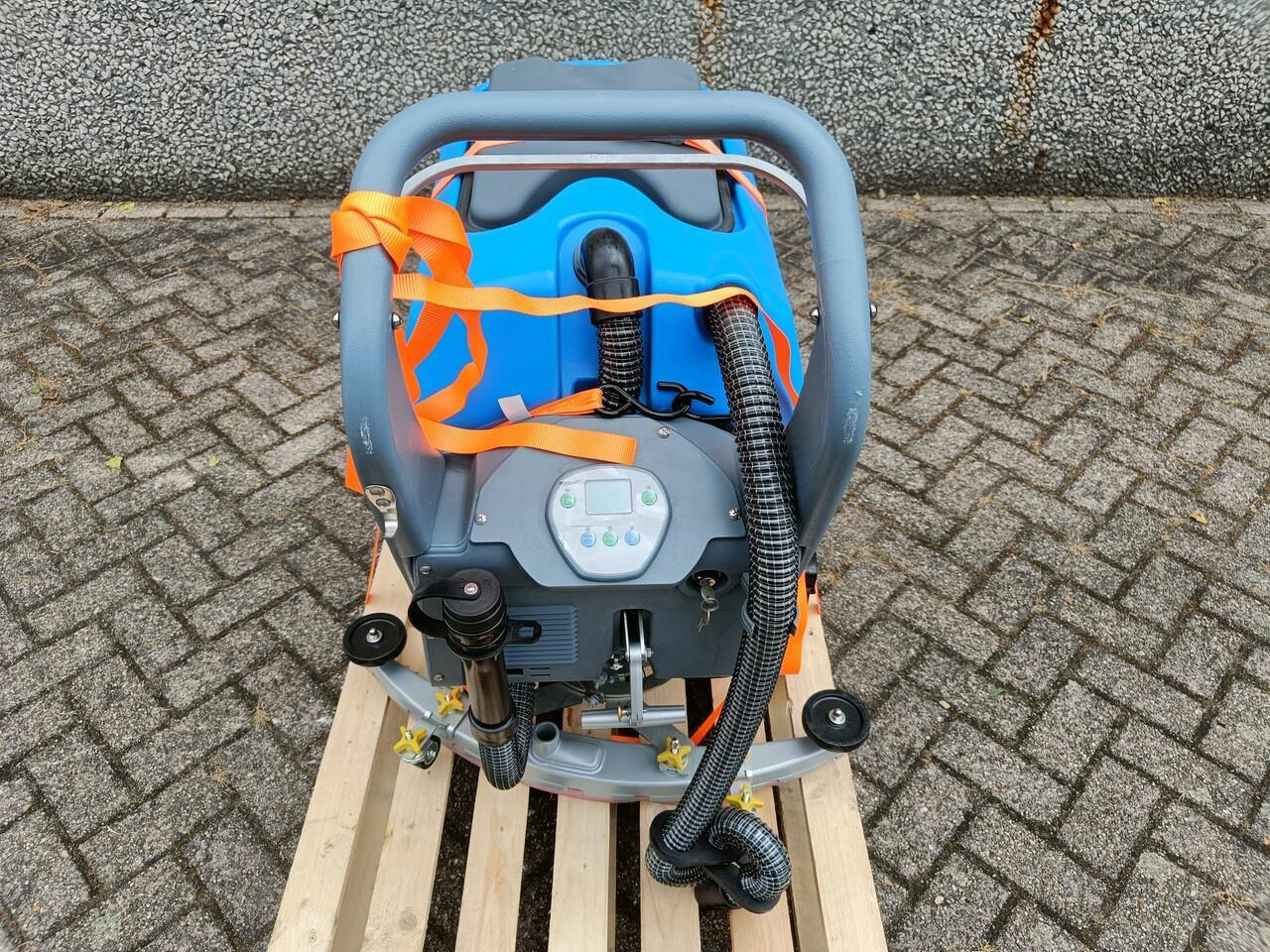 Schrob/ Veegmachine Nieuw - מכונת ניקוי: תמונה 5 Schrob/ Veegmachine Nieuw - מכונת ניקוי: תמונה 5
