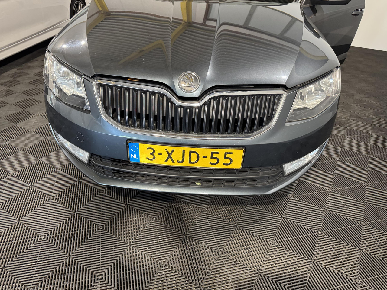 Skoda Octavia Combi 1.2 TSI Greentech Ambition Businessline | 2014 | 209.293 km | 3-XJD-55 - מכונות אחרות: תמונה 2 Skoda Octavia Combi 1.2 TSI Greentech Ambition Businessline | 2014 | 209.293 km | 3-XJD-55 - מכונות אחרות: תמונה 2
