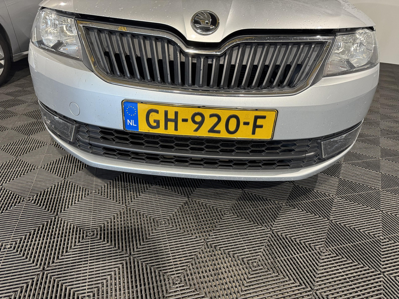 Skoda Rapid Spaceback 1.2 TSI Greentech Ambition Businessline | 2015 | 274.606 km |GH-920-F - האצ'בק: תמונה 5 Skoda Rapid Spaceback 1.2 TSI Greentech Ambition Businessline | 2015 | 274.606 km |GH-920-F - האצ'בק: תמונה 5