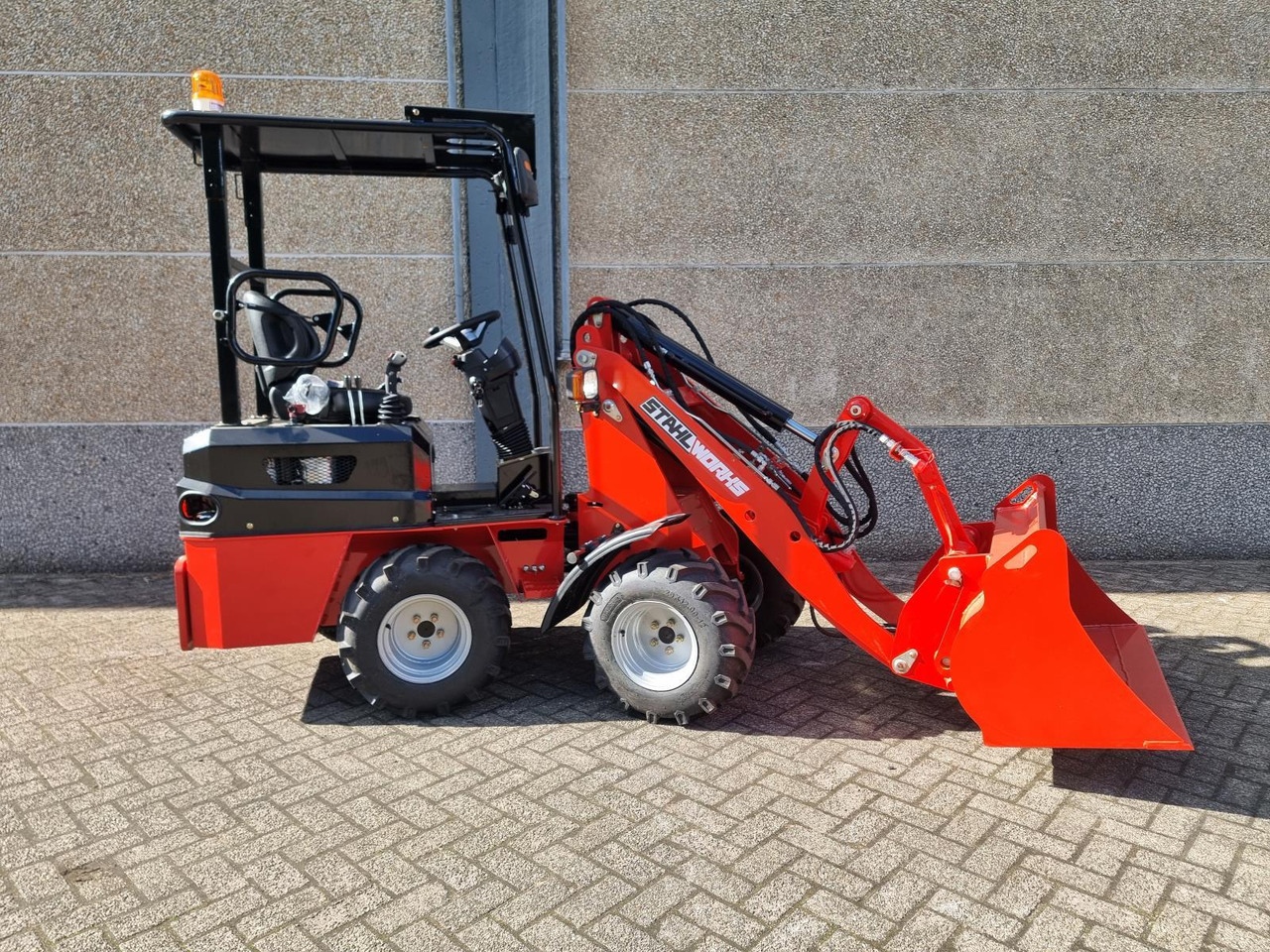 Stahlworks R906 Shovel Nieuw - מעמיס גלגלים: תמונה 4 Stahlworks R906 Shovel Nieuw - מעמיס גלגלים: תמונה 4