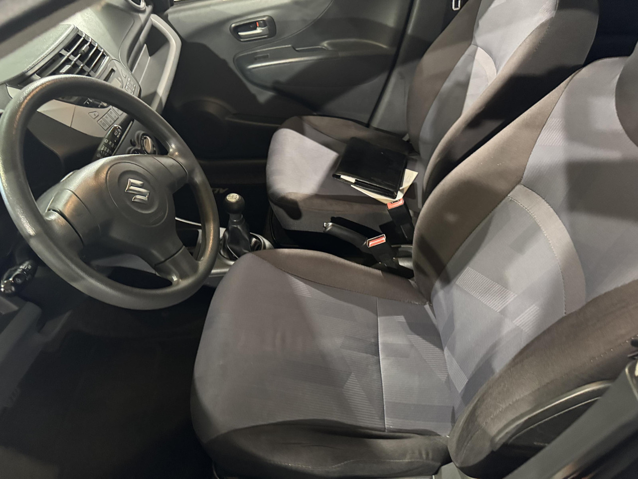 Suzuki Alto 1.0 Comfort EASSS | 2014 | 60.783 km | 5-TBF-70 - מכונות אחרות: תמונה 5 Suzuki Alto 1.0 Comfort EASSS | 2014 | 60.783 km | 5-TBF-70 - מכונות אחרות: תמונה 5