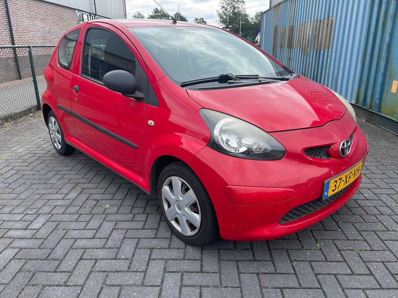 Toyota Aygo 1.0 12V 37-XF-VH - האצ'בק: תמונה 5 Toyota Aygo 1.0 12V 37-XF-VH - האצ'בק: תמונה 5