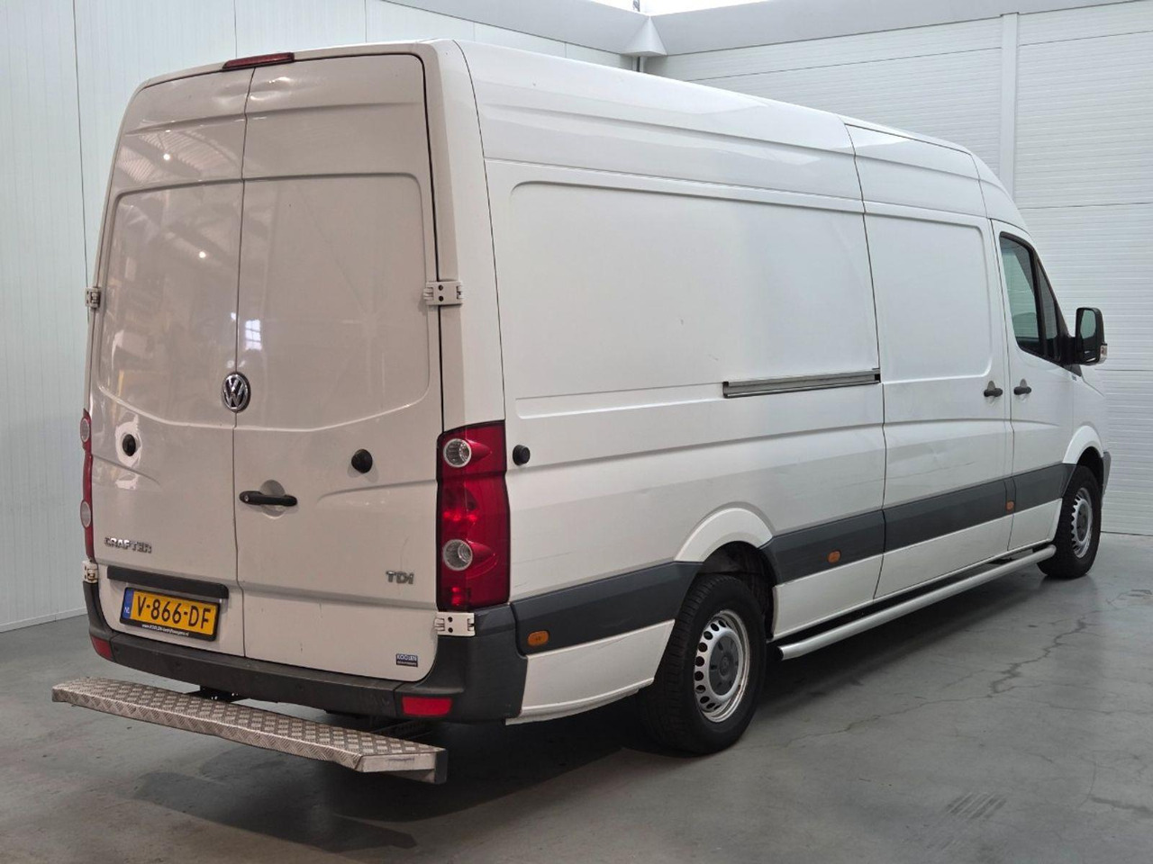 Volkswagen Crafter 32 2.0 TDI L3H2 | 2017 | 240.360 km | V866DF | NAP: Logisch - מכונות אחרות: תמונה 4 Volkswagen Crafter 32 2.0 TDI L3H2 | 2017 | 240.360 km | V866DF | NAP: Logisch - מכונות אחרות: תמונה 4