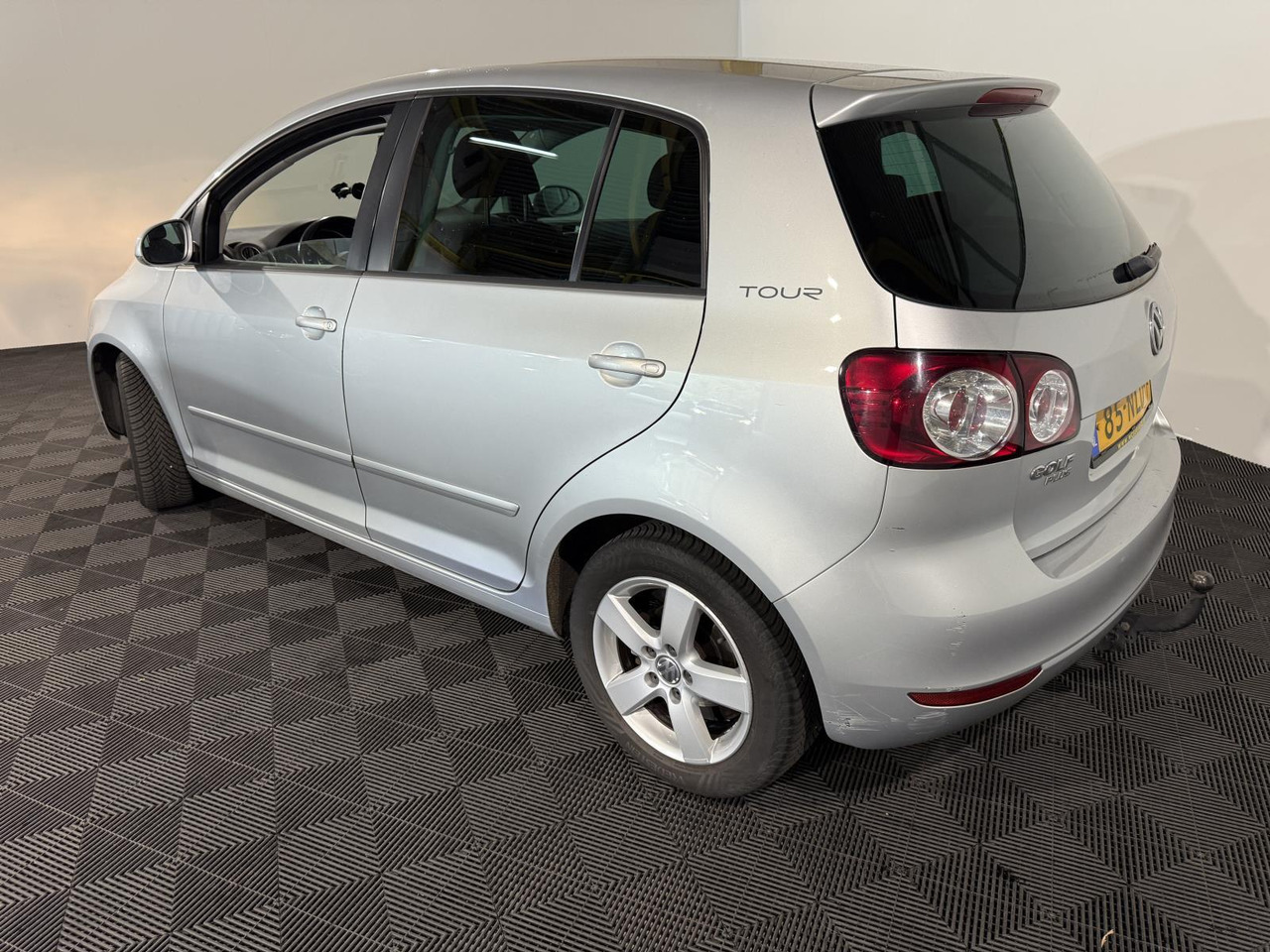 Volkswagen Golf Plus 1.2 TSI Tour II BlueMotion | 2010 | 184.829 km | 85-NLD-1 - מכונית: תמונה 2 Volkswagen Golf Plus 1.2 TSI Tour II BlueMotion | 2010 | 184.829 km | 85-NLD-1 - מכונית: תמונה 2