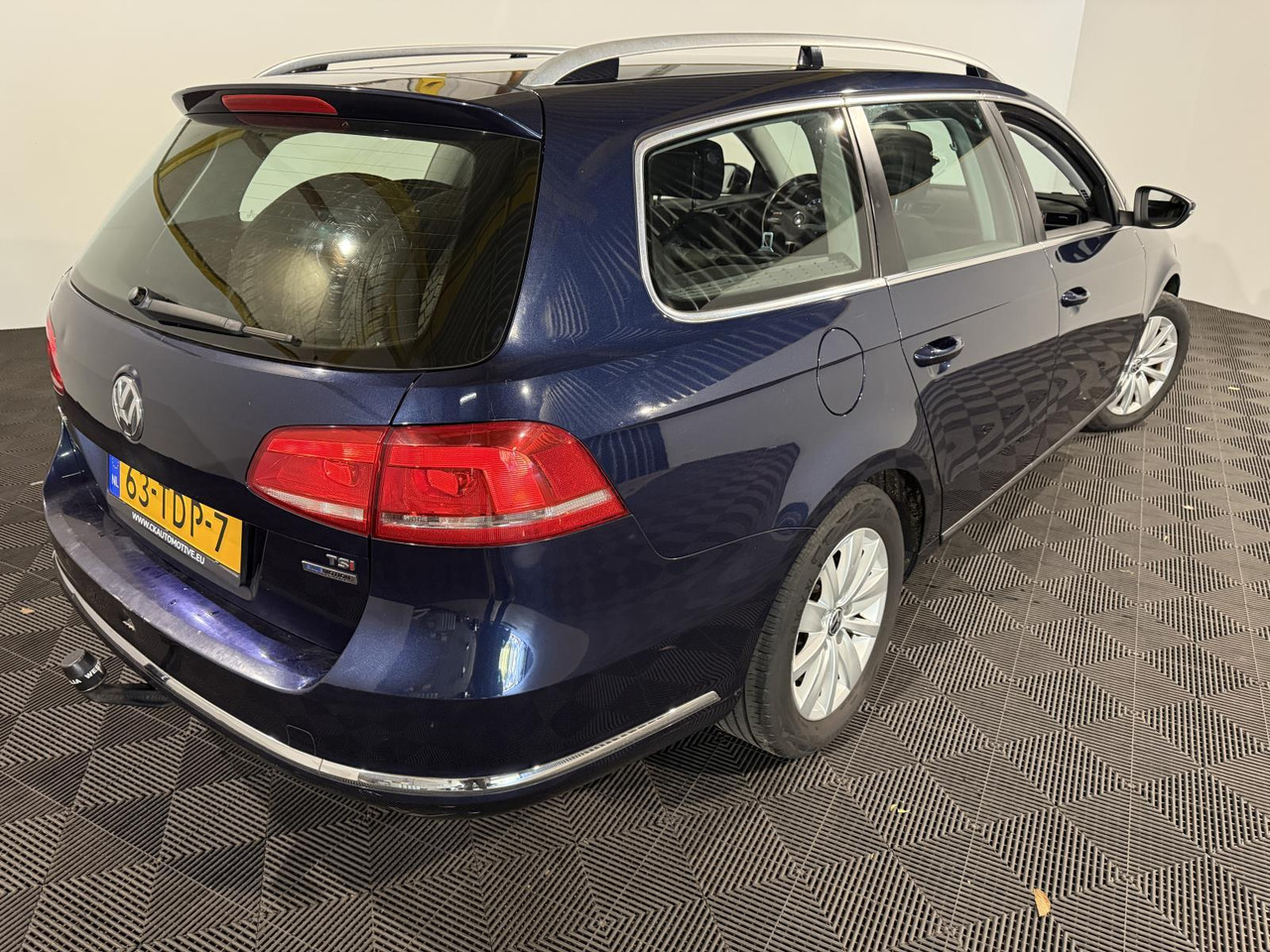 Volkswagen | Passat Variant | 1.4 TSI Comfortline BlueMotion | 2012 | 223.524 km | 63TDP7 | Logisch - מכונית: תמונה 4 Volkswagen | Passat Variant | 1.4 TSI Comfortline BlueMotion | 2012 | 223.524 km | 63TDP7 | Logisch - מכונית: תמונה 4
