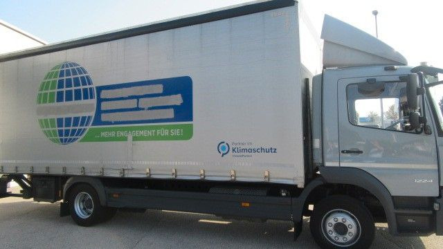 Mercedes-Benz 1224L Pr.LBW 2 to. langes Blatt, Tacho 4.1 - משאית וילונות צד: תמונה 4 Mercedes-Benz 1224L Pr.LBW 2 to. langes Blatt, Tacho 4.1 - משאית וילונות צד: תמונה 4