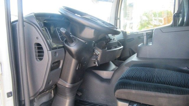 Mercedes-Benz 1527L Pr.Pl.LBW km 31.000 - משאית וילונות צד: תמונה 4 Mercedes-Benz 1527L Pr.Pl.LBW km 31.000 - משאית וילונות צד: תמונה 4