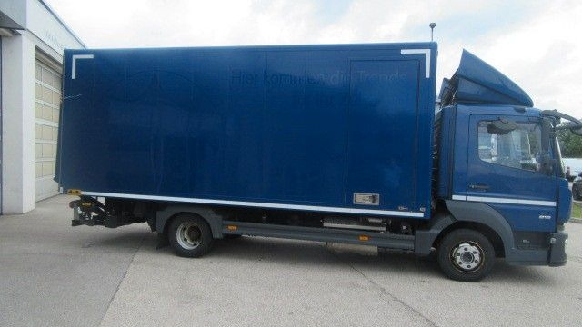 Mercedes-Benz 818L Koffer LBW, Seitentüre (GG 8,6 to.) - כלי רכב מסחרי עם תיבה: תמונה 4 Mercedes-Benz 818L Koffer LBW, Seitentüre (GG 8,6 to.) - כלי רכב מסחרי עם תיבה: תמונה 4