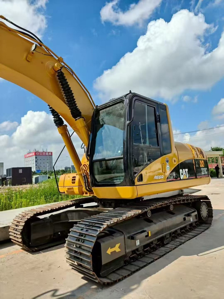 CATERPILLAR 320CL - מכונת בנייה: תמונה 1 CATERPILLAR 320CL - מכונת בנייה: תמונה 1