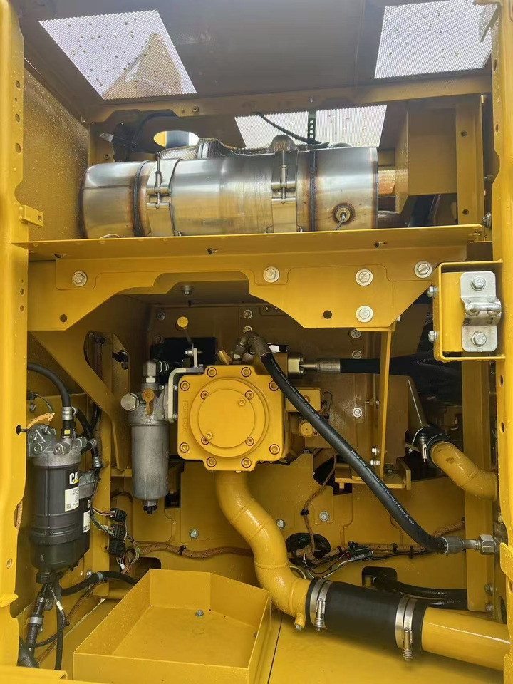 CATPILLAR 320GC - מחפר סורק: תמונה 2 CATPILLAR 320GC - מחפר סורק: תמונה 2