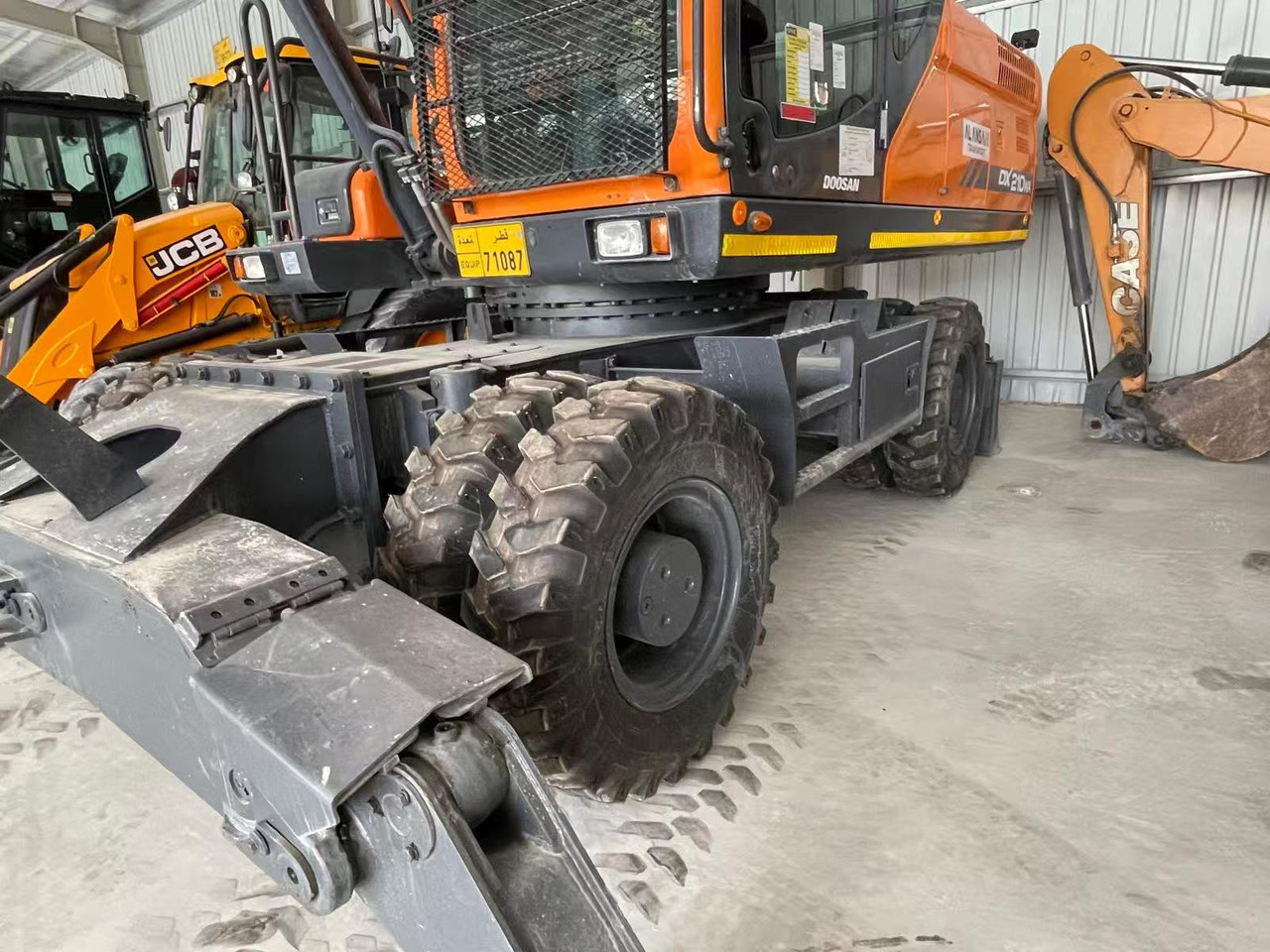 DOOSAN DX210 - מחפר גלגלים: תמונה 4 DOOSAN DX210 - מחפר גלגלים: תמונה 4
