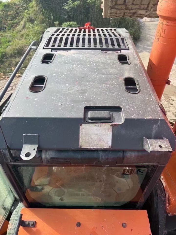 מחפר HITACHI 670LCH-5G: תמונה 8