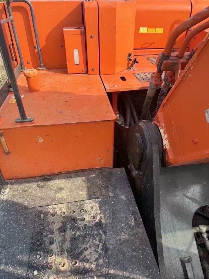 מחפר HITACHI 670LCH-5G: תמונה 9